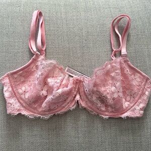 Victoria’s Secret lace bra